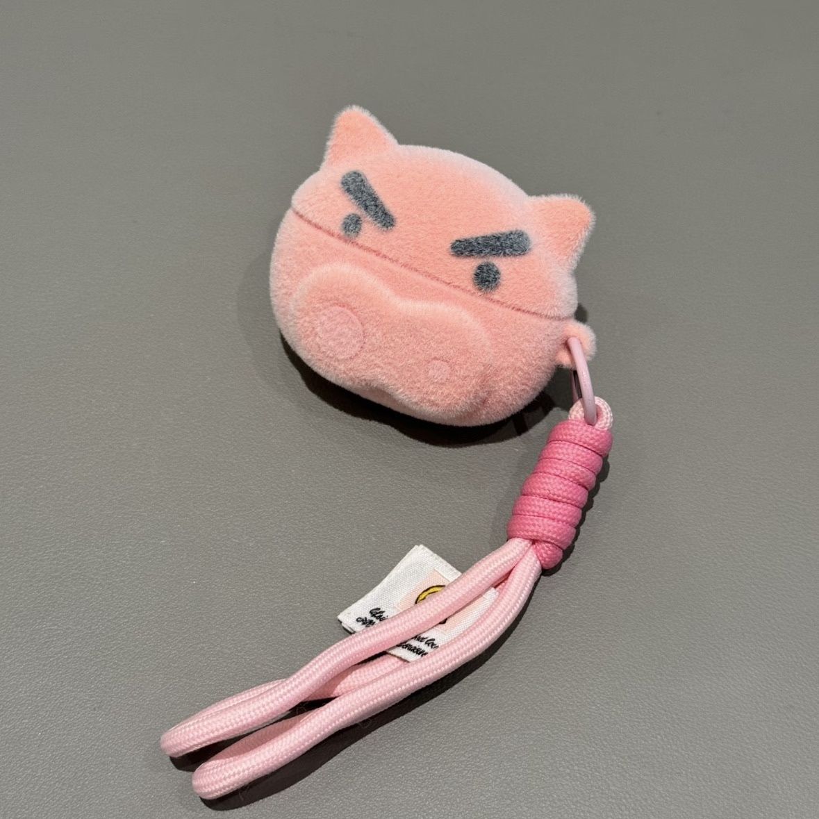 Защитный чехол Flocked Butt De – обзор и цена Airpod Case Cover