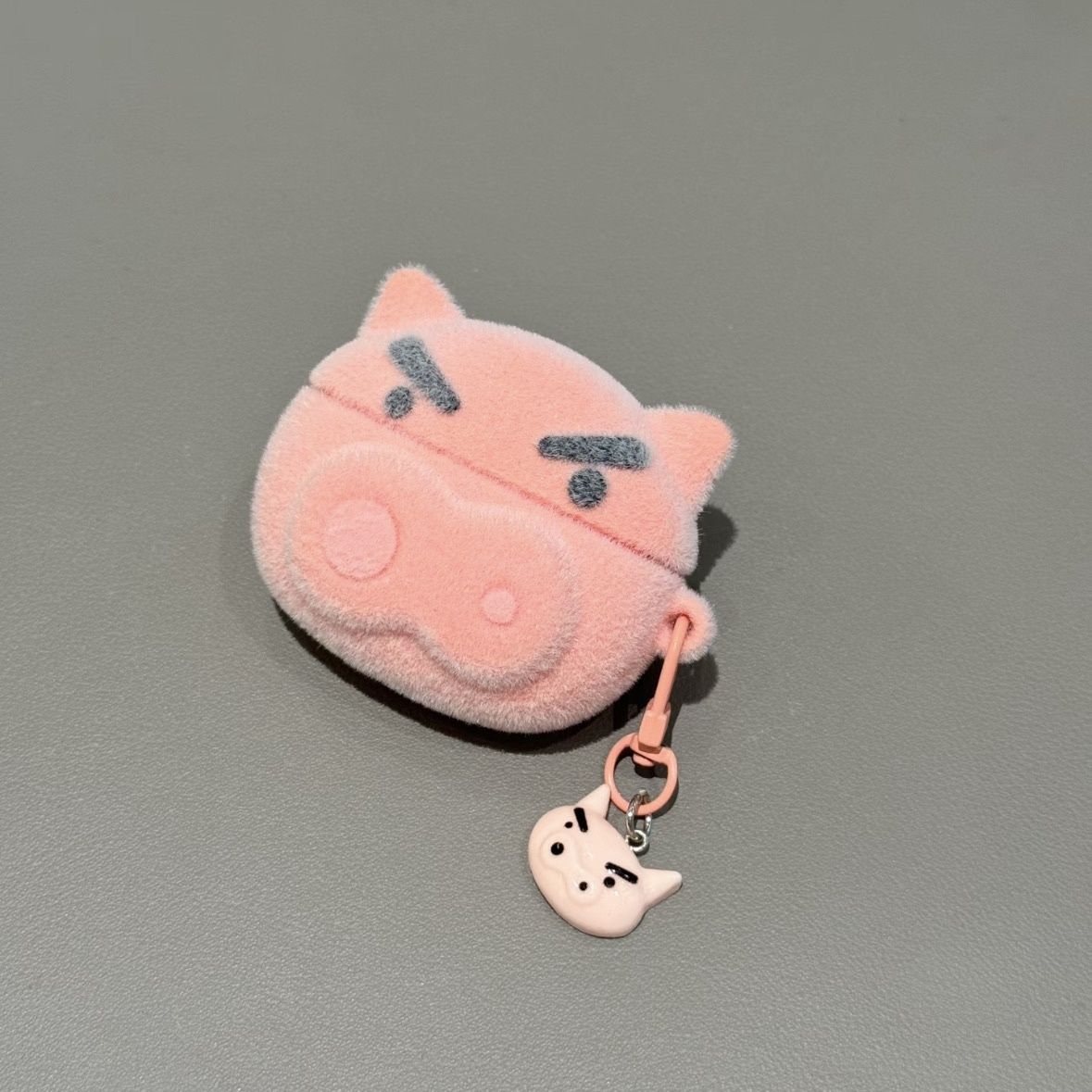 Защитный чехол Flocked Butt De – обзор и цена Airpod Case Cover