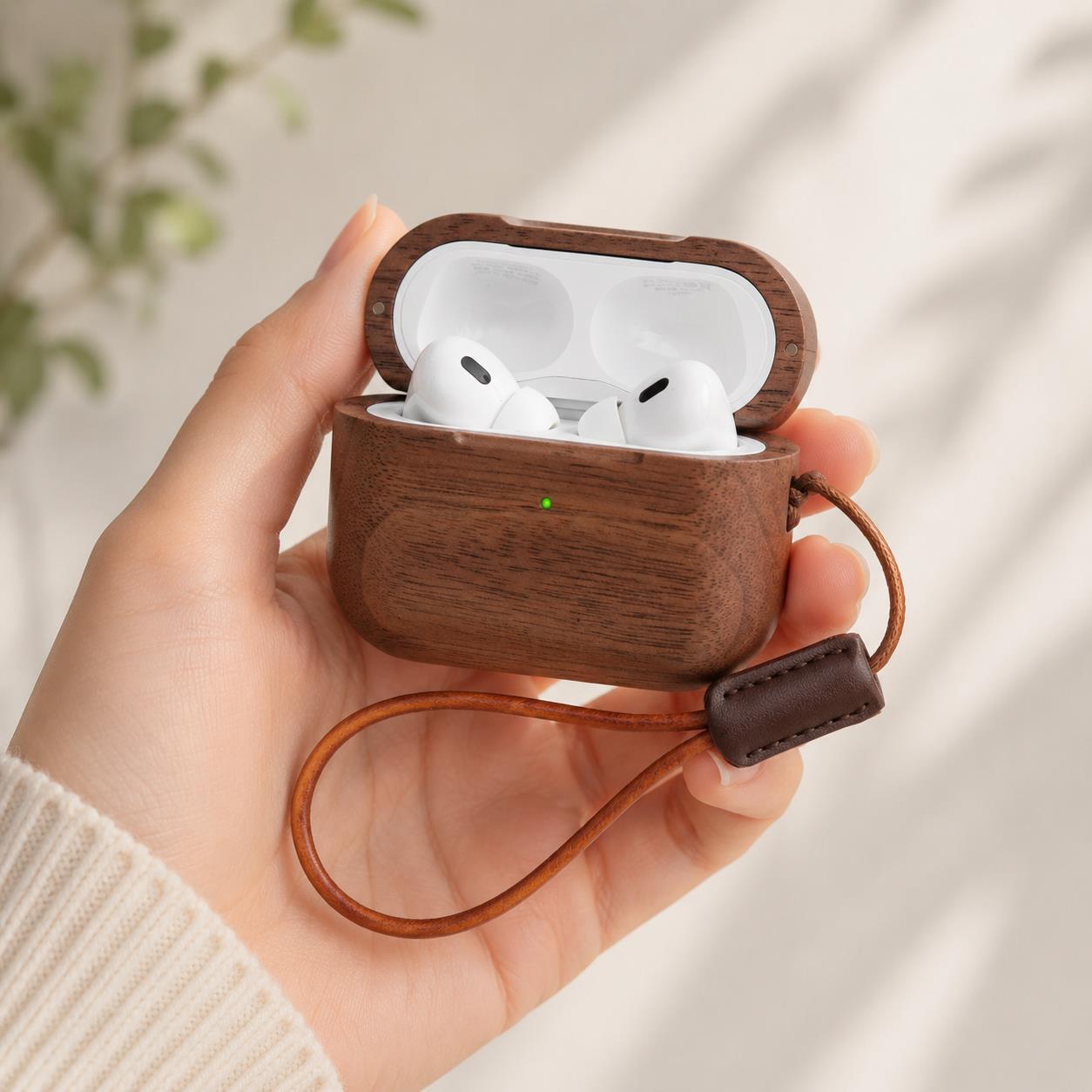 Роскошный противоударный чехол – обзор и цена Airpod Case Cover